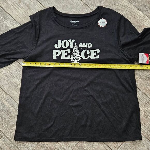 North Pole Joy and Peace PJ Set Size 1X - Picture 4 of 16